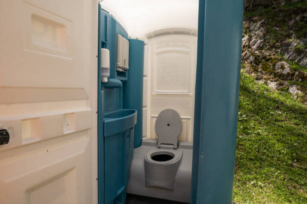 Best Porta potty delivery and setup  in Woodland Beach, MI